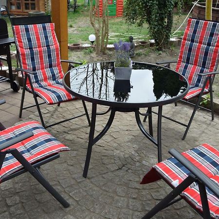Fuenfeichener Weg 16 Apartment Eisenhüttenstadt Екстериор снимка