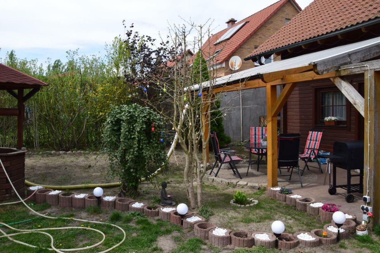 Fuenfeichener Weg 16 Apartment Eisenhüttenstadt Екстериор снимка