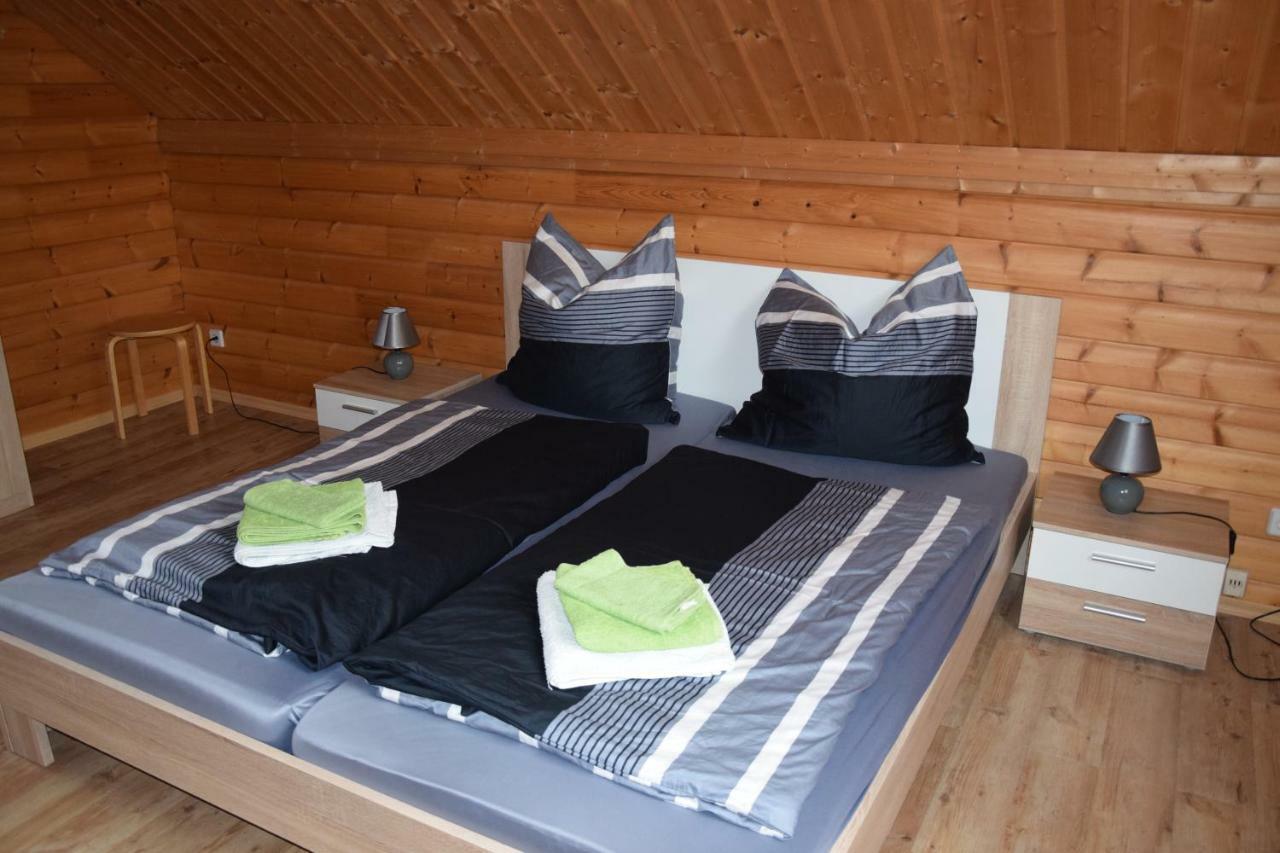 Fuenfeichener Weg 16 Apartment Eisenhüttenstadt Екстериор снимка