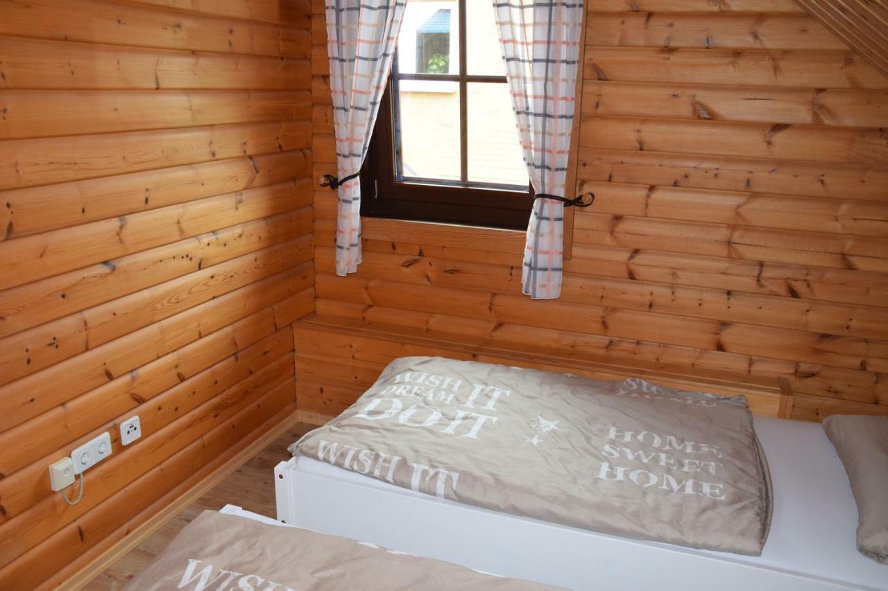 Fuenfeichener Weg 16 Apartment Eisenhüttenstadt Екстериор снимка